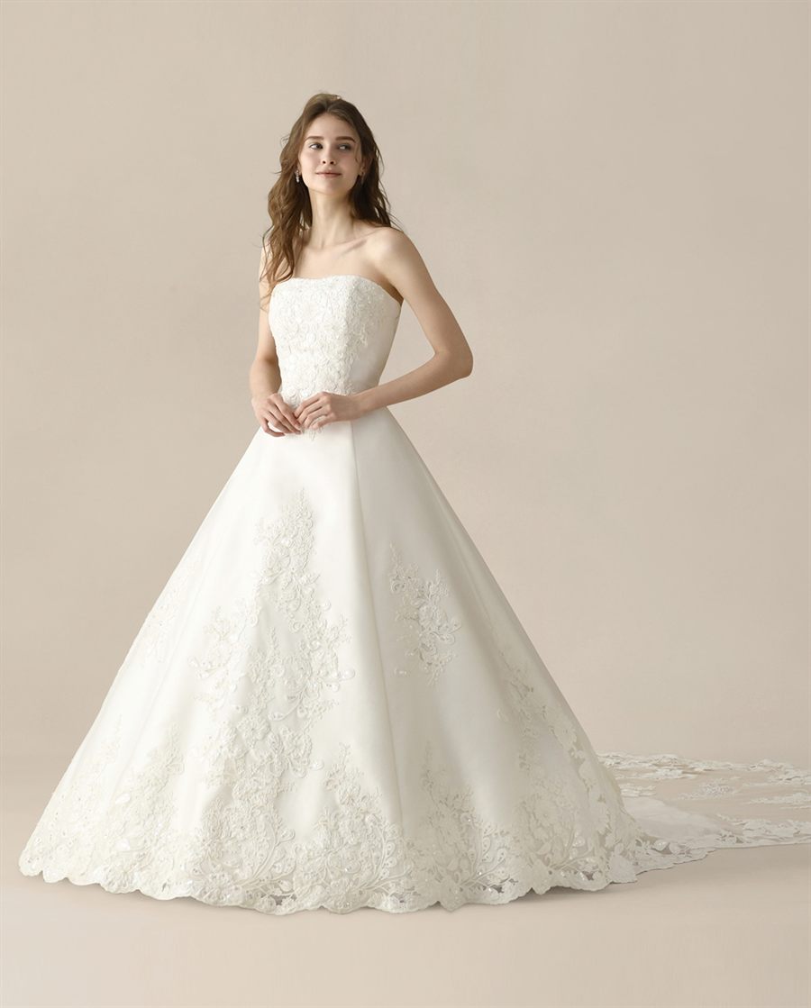 TAKAMI BRIDALのウェディングドレス